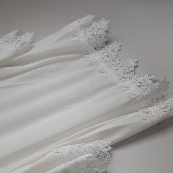 KISMET White Shawl - Picture 3 of 3